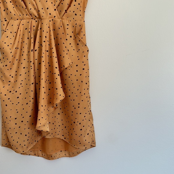 💚 BCBGeneration Yellow Polka Dot Faux Wrap Cap Sleeve Dress - Picture 6 of 9